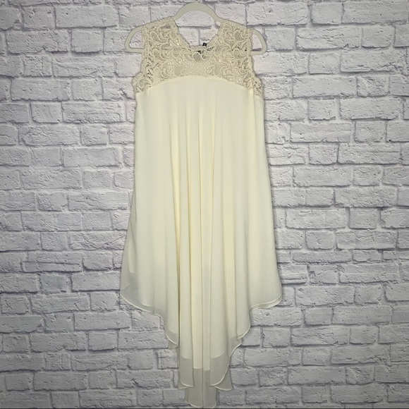 Marciano Ivory Textured Satin Lace Sleeve High Low Shift Dress - Picture 9 of 16